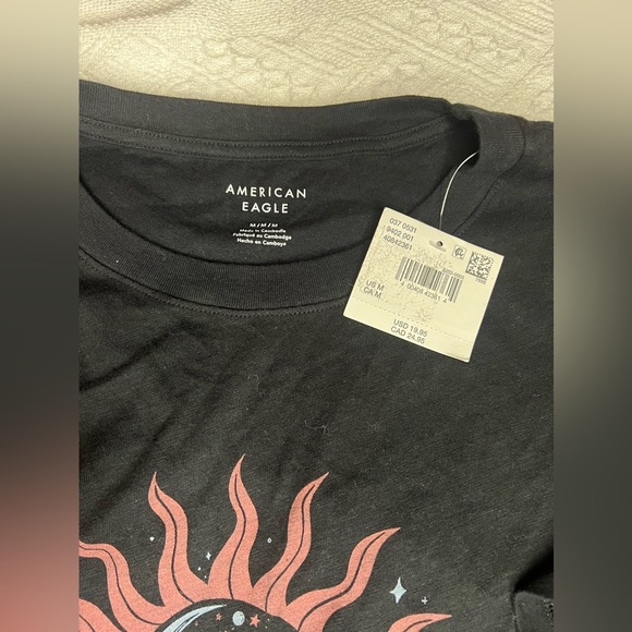 AE Classic Graphic Tee, Y2K size Medium, BNWT! - Picture 8 of 8